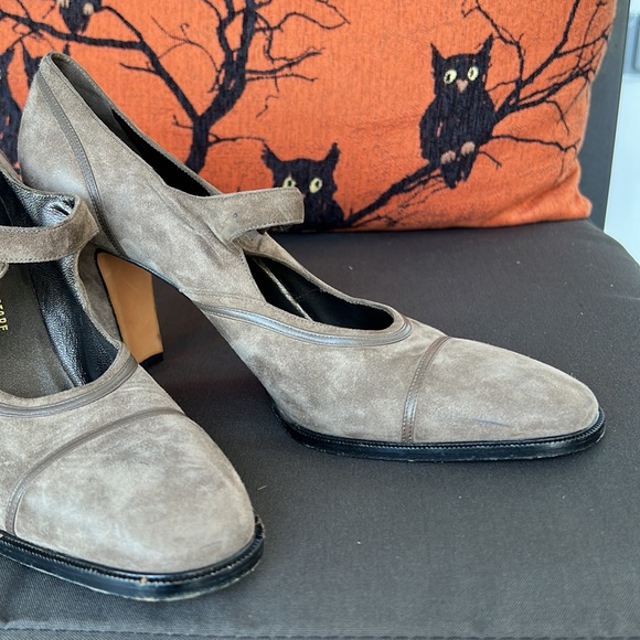 Vintage Salvatore Ferragamo Heels - Picture 11 of 14